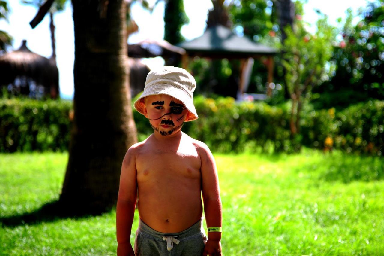 Holiday Garden Resort Okurcalar Esterno foto
