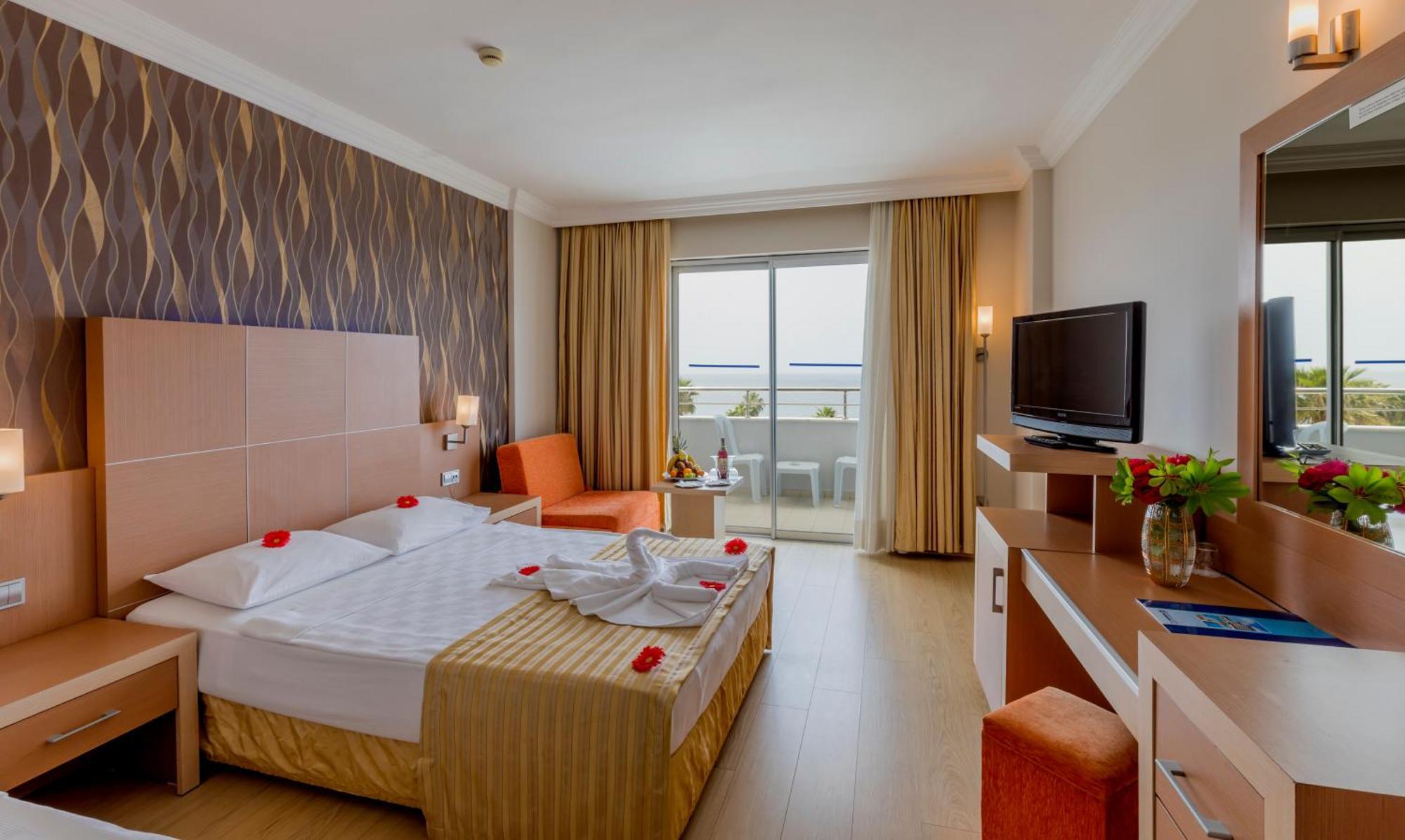 Holiday Garden Resort Okurcalar Esterno foto