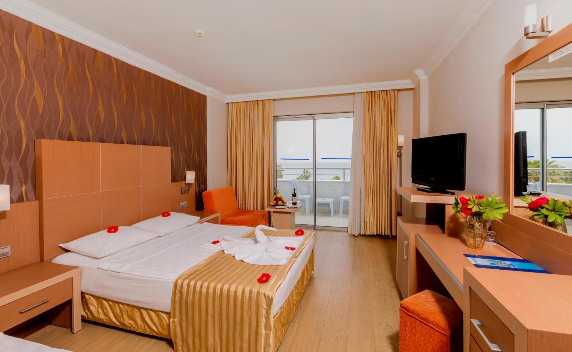Holiday Garden Resort Okurcalar Esterno foto